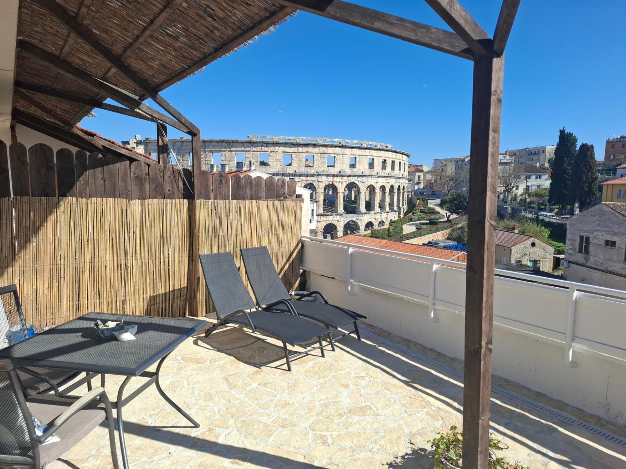 Terrace Dream View Over Amphitheatre بولا المظهر الخارجي الصورة