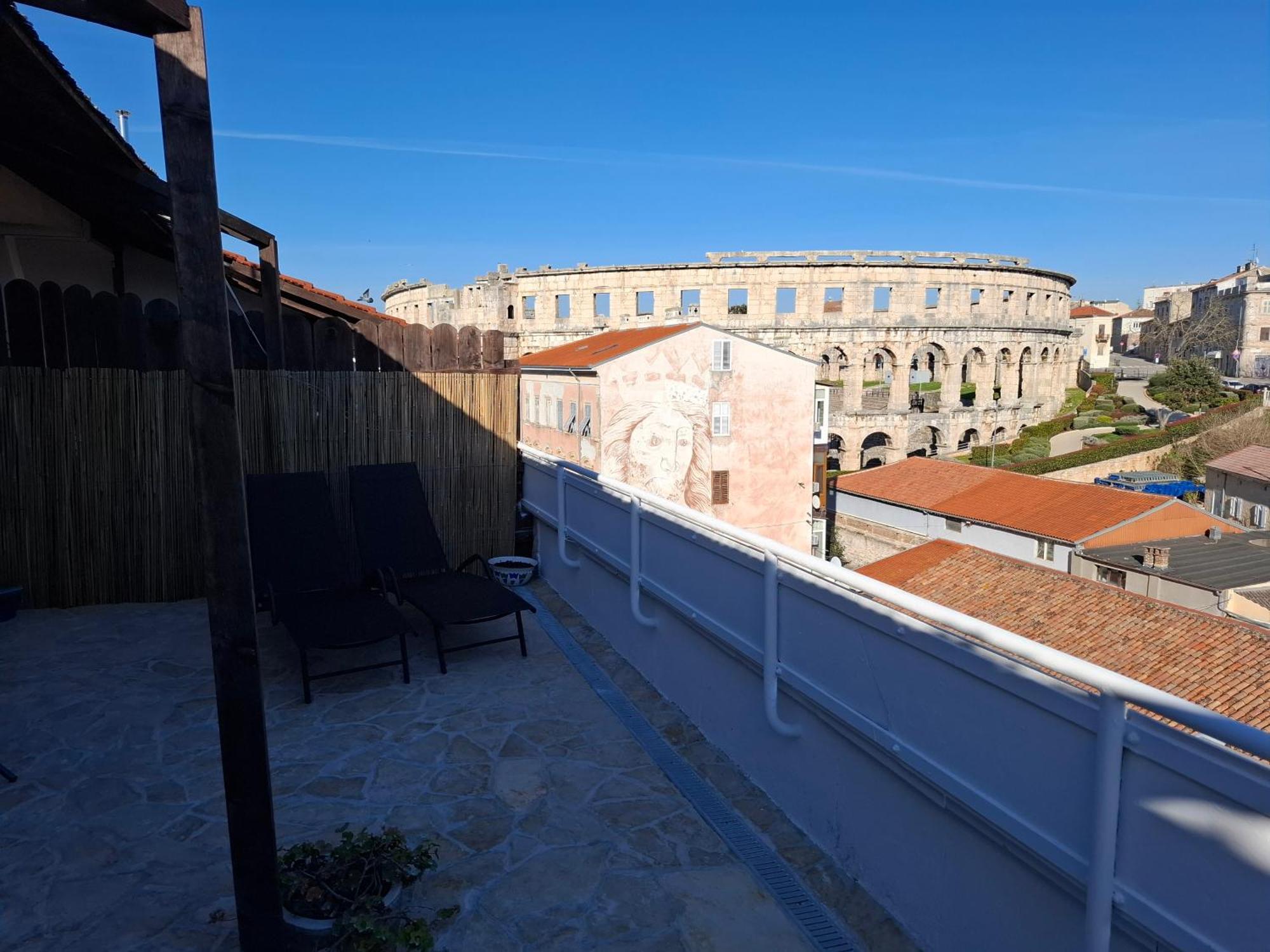 Terrace Dream View Over Amphitheatre بولا المظهر الخارجي الصورة